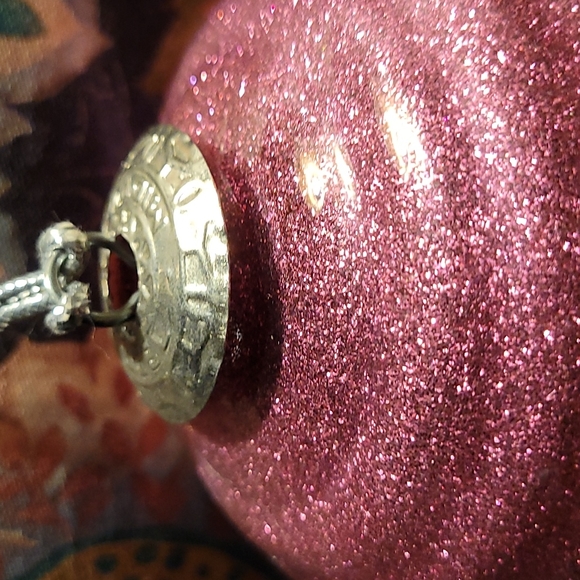 Pink glitter ornament - Picture 2 of 3